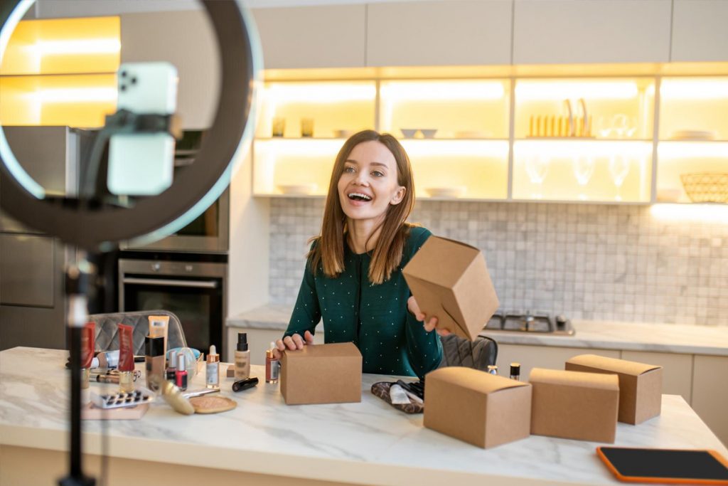 The Future of E-commerce: How to Stay Competitive in 2025 3 | Advertising Avenue | Digital Marketing Agency future of e-commerce